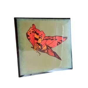 Vintage Black Butterfly Trinket Box** Elegant small black lacquer jewelry box